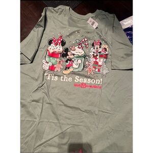 Disney Mickey & Minnie Mouse Holiday T-Shirt